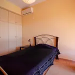 Cozy Hilltop With Breathtaking Views Hébergement de vacances