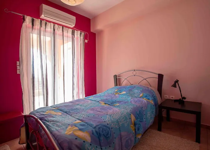 Cozy Hilltop With Breathtaking Views