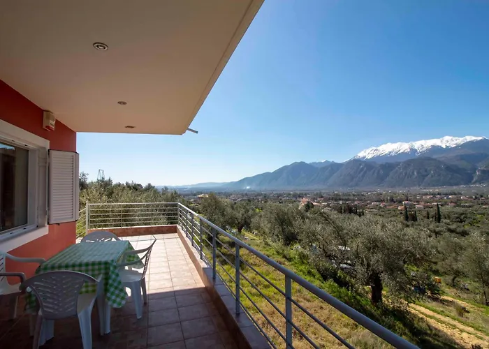 Cozy Hilltop With Breathtaking Views Casa de Férias