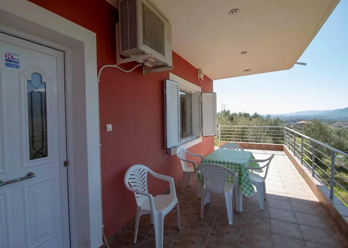 Casa de Férias Cozy Hilltop With Breathtaking Views