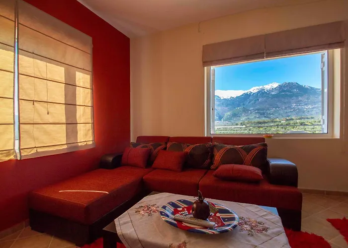 Cozy Hilltop With Breathtaking Views Casa de Férias