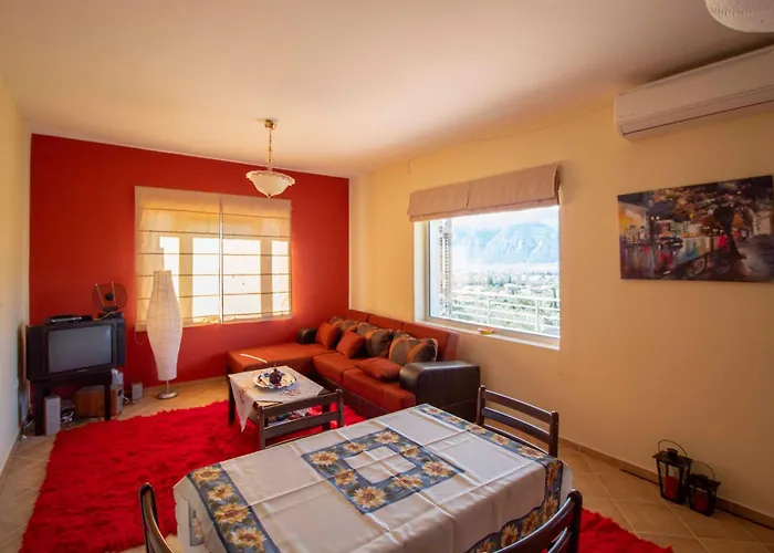 Cozy Hilltop With Breathtaking Views Casa de Férias Magoula (Peloponnese)